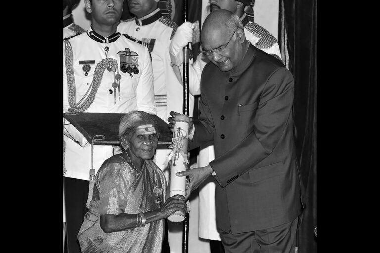 Saalumarada thimmakka, india’s “mother of trees” who planted 400 banyans, dies at 114